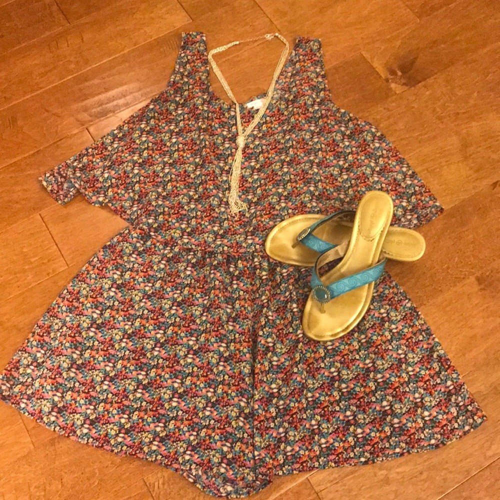 Xhilaration size XL Floral Romper